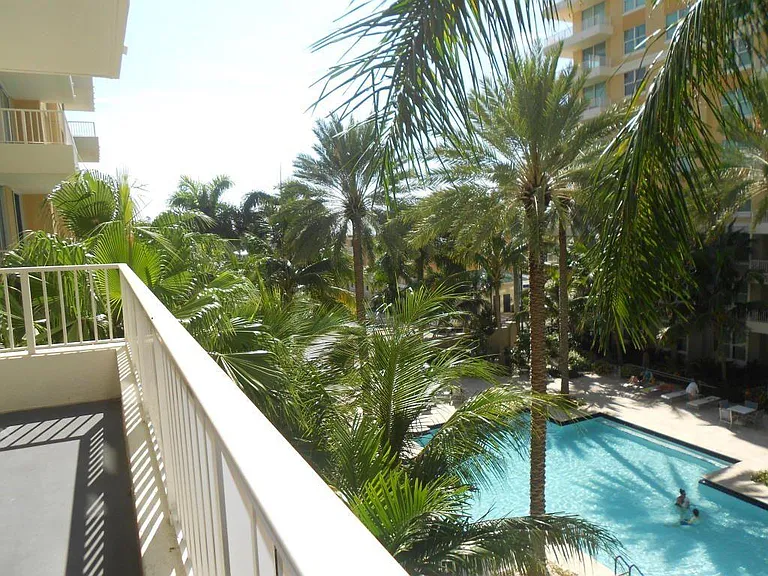 700 E Boynton Beach Blvd — Photo 21