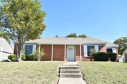 2014 High Bluff Dr Photo 1