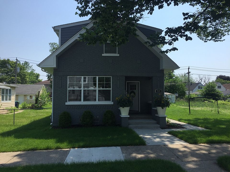 2nd image of 9319 S Trumbull Ave