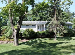 170 Gibbs Pond Rd, Nesconset, NY 11767