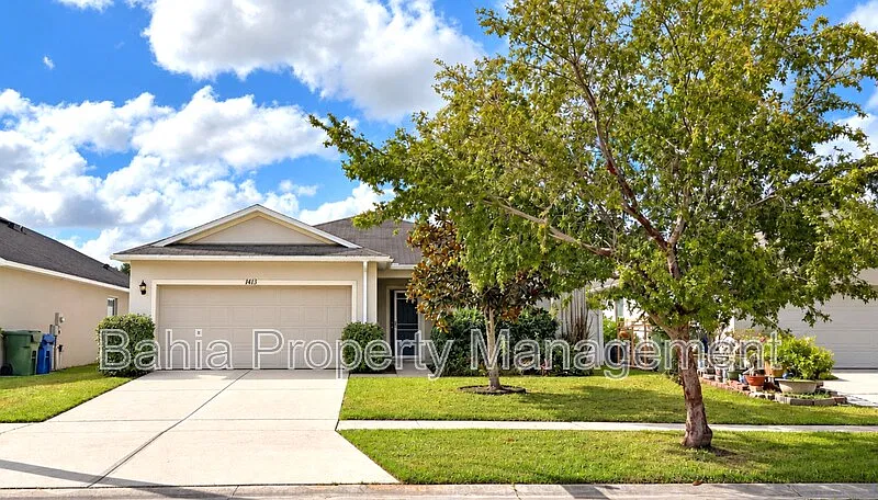 Central Pointe — Photo 1