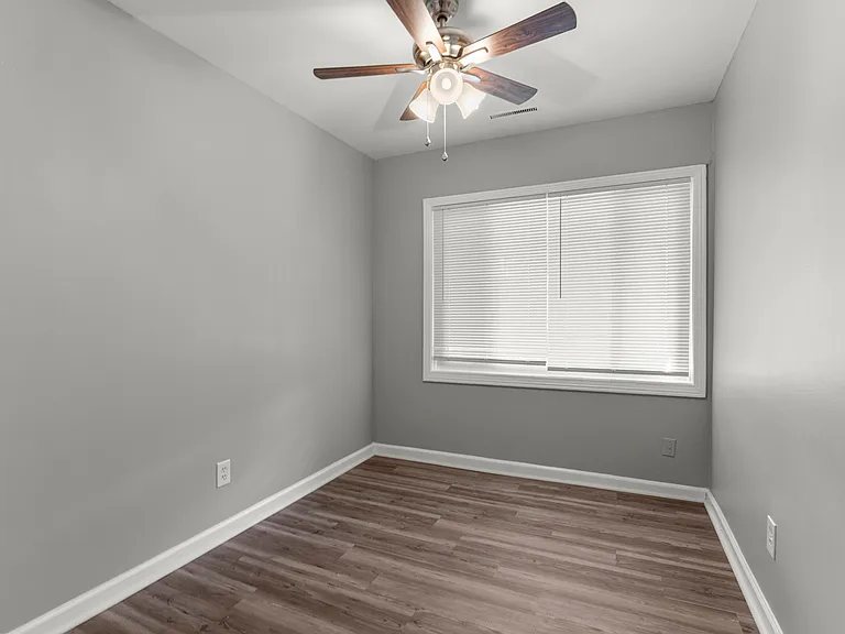 5228 Fletcher St — Photo 17