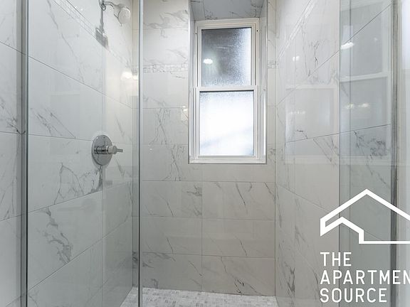 5th image of 4350 N Troy St #2
