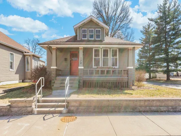 130 S 17th St, Belleville, IL 62226