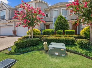 2504 Champagne Dr, Irving, TX 75038
