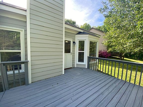 5th image of 8628 Lockerbie Ln