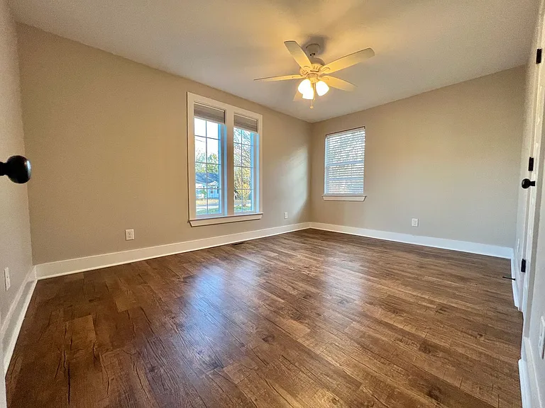 604 Rudolph Ave — Photo 14
