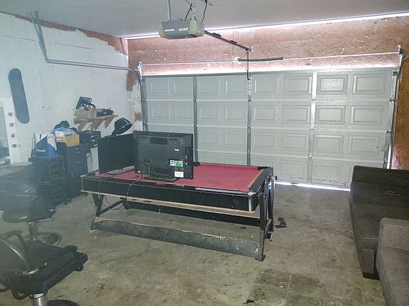 3rd image of 113 & 115 Cedar Ln #115