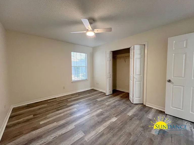 237 Lindberg St — Photo 9