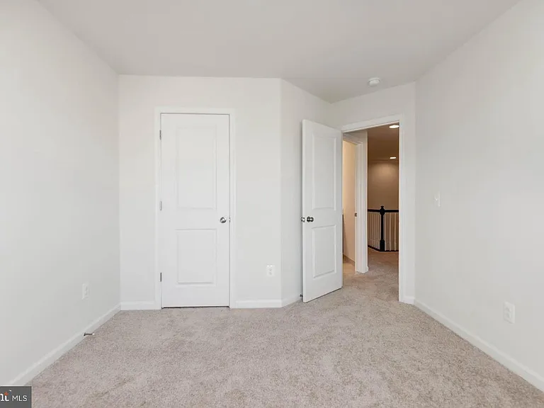 42482 Dogwood Glen Sq — Photo 25