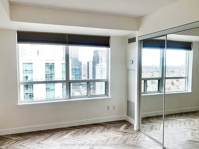 18 Harrison Garden Blvd #2504 — Photo 19