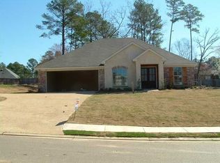 512 Glensview Dr, Brandon, MS 39047