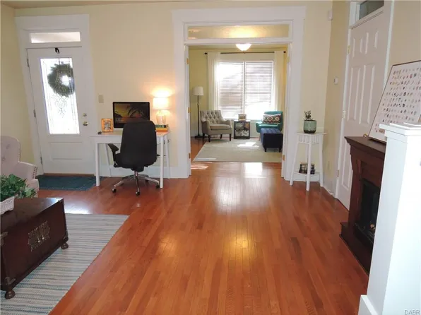 211 W McPherson St, Dayton, OH 45405