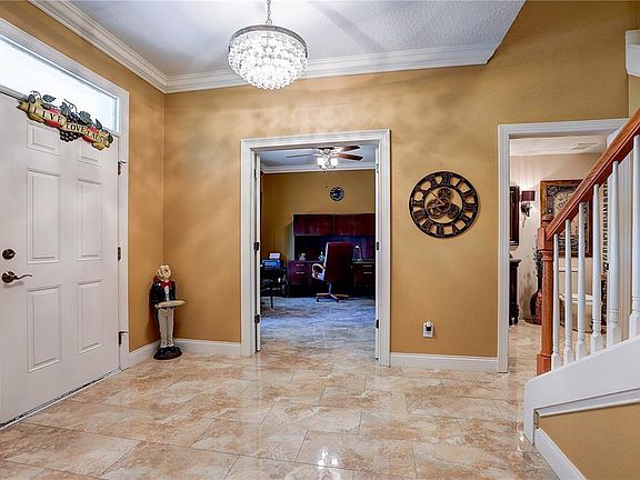 2nd image of 5518 Luminar Pointe Ln