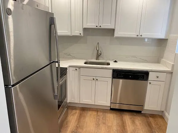 2 bed, 1.5 bath, 1000 sqft, $2,595 — Photo 2