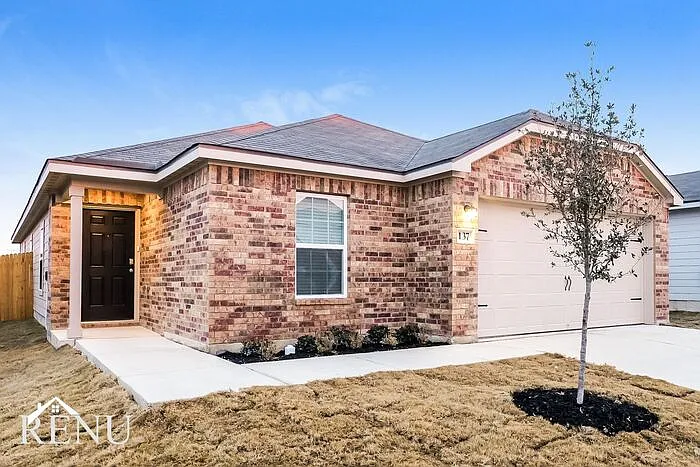 4 bed, 2.0 bath, 1794 sqft, $1,830 — Photo 2