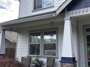 107 S 5th St, Carlton, OR 97111