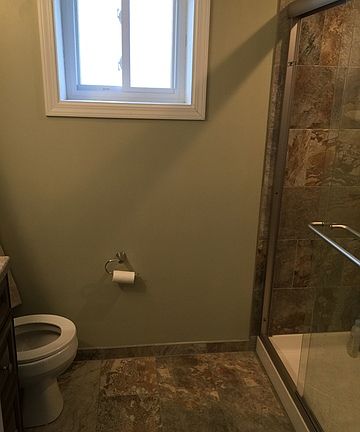 5th image of 1586 Larry Ln
