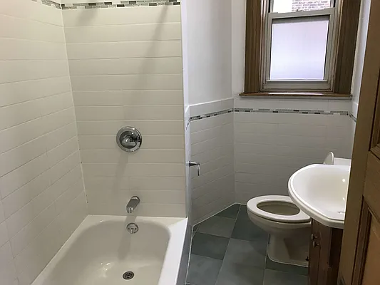 Rented by RES New York | media 32