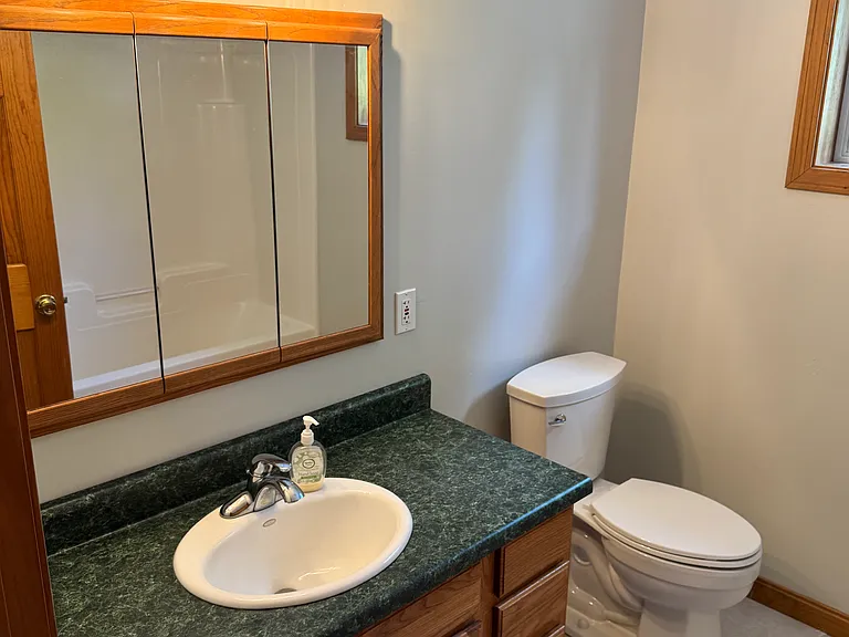 Caron Pl — Photo 16