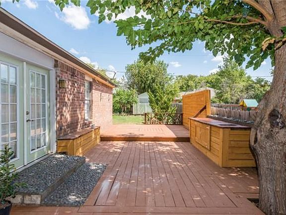 5th image of 848 Pine Mountain Dr
