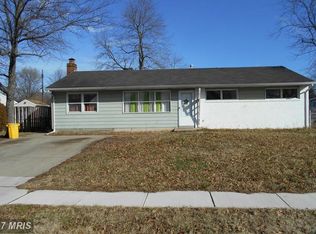 13 Country Club Dr, Glen Burnie, MD 21060