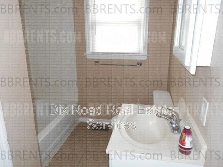21 Red Bud Ln — Photo 8