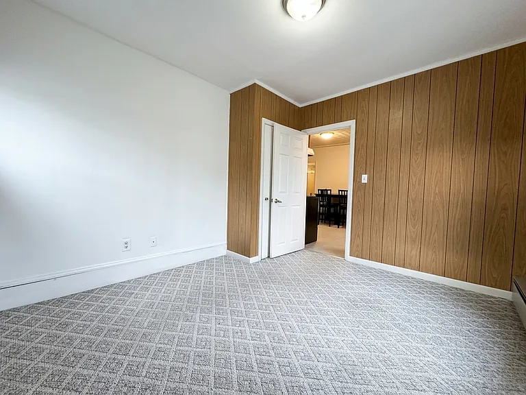 56 Laurier St — Photo 4