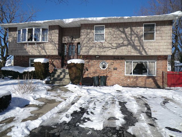1st image of 98 Stewart Ave