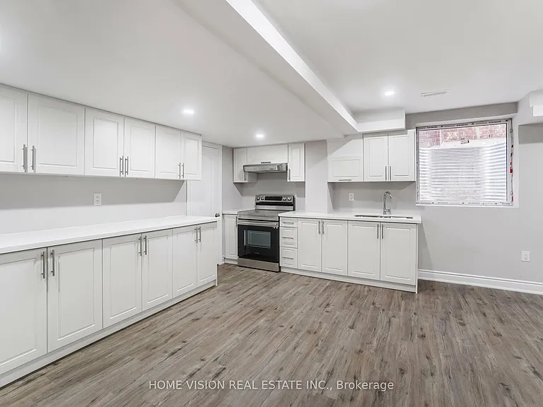 35 Little Britain Cres #BASEMENT — Photo 7