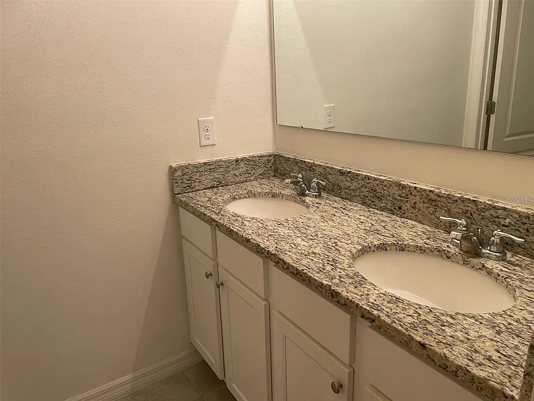 1682 Bay Breeze Dr — Photo 22
