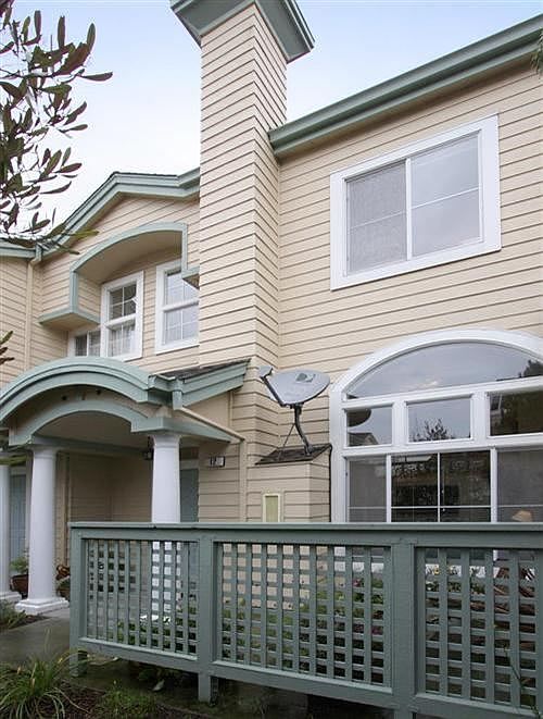 1st image of 12 Erin Ln