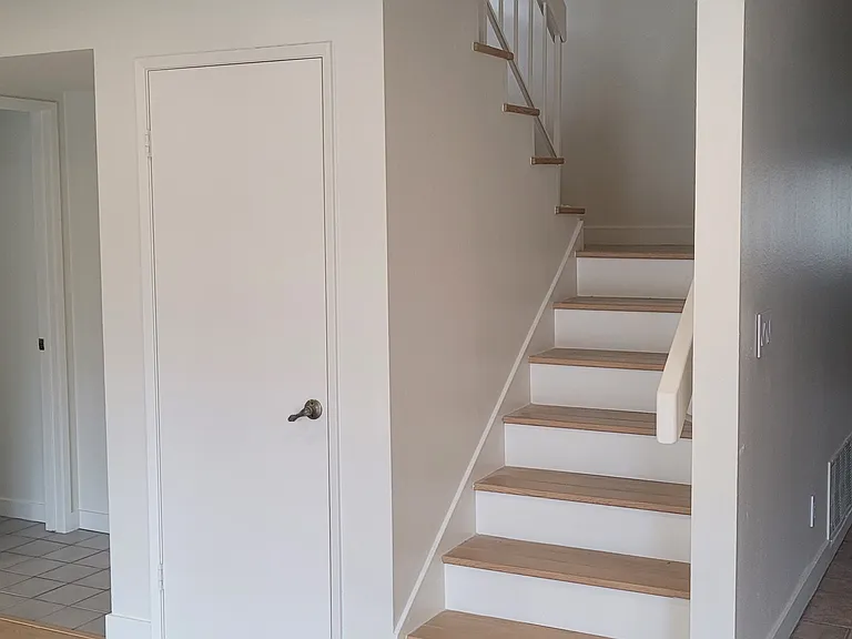 17924 Redwood Ave — Photo 19