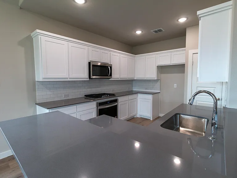 1140 Enchanted Rock Ln — Photo 23