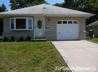 12 Mount Dashan Ln, Toms River, NJ
