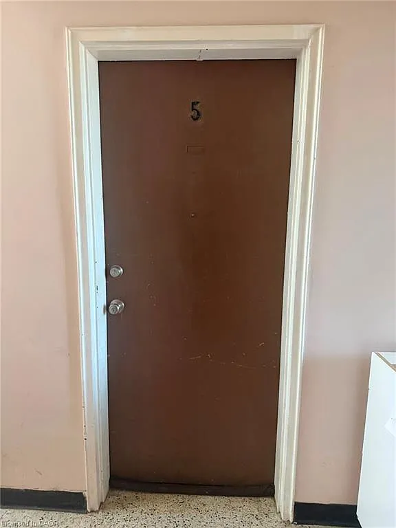 2 bed, 1.0 bath, 1000 sqft, $1,650 — Photo 2