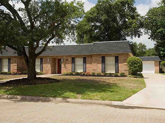 2nd image of 845 Norwood Dr