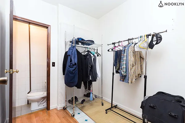 Rented by Nooklyn NYC LLC | media 12