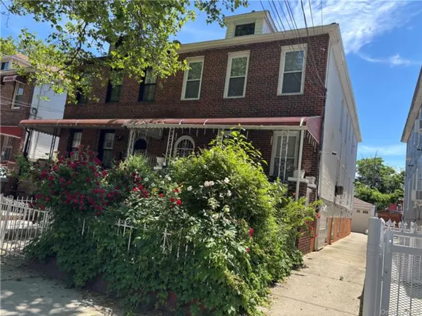 1004 Lenox Rd, Brooklyn, NY 11212