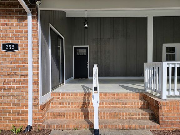 2nd image of 255 Thomasburg Ln