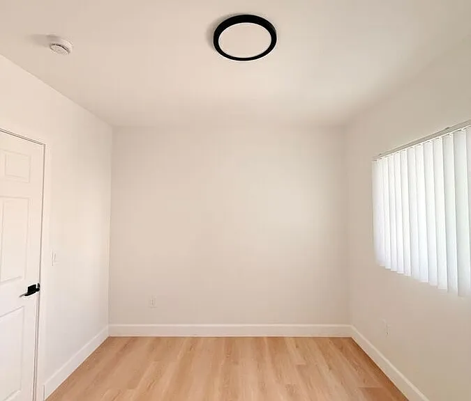 4705 Willow Brook Ave #1 — Photo 10