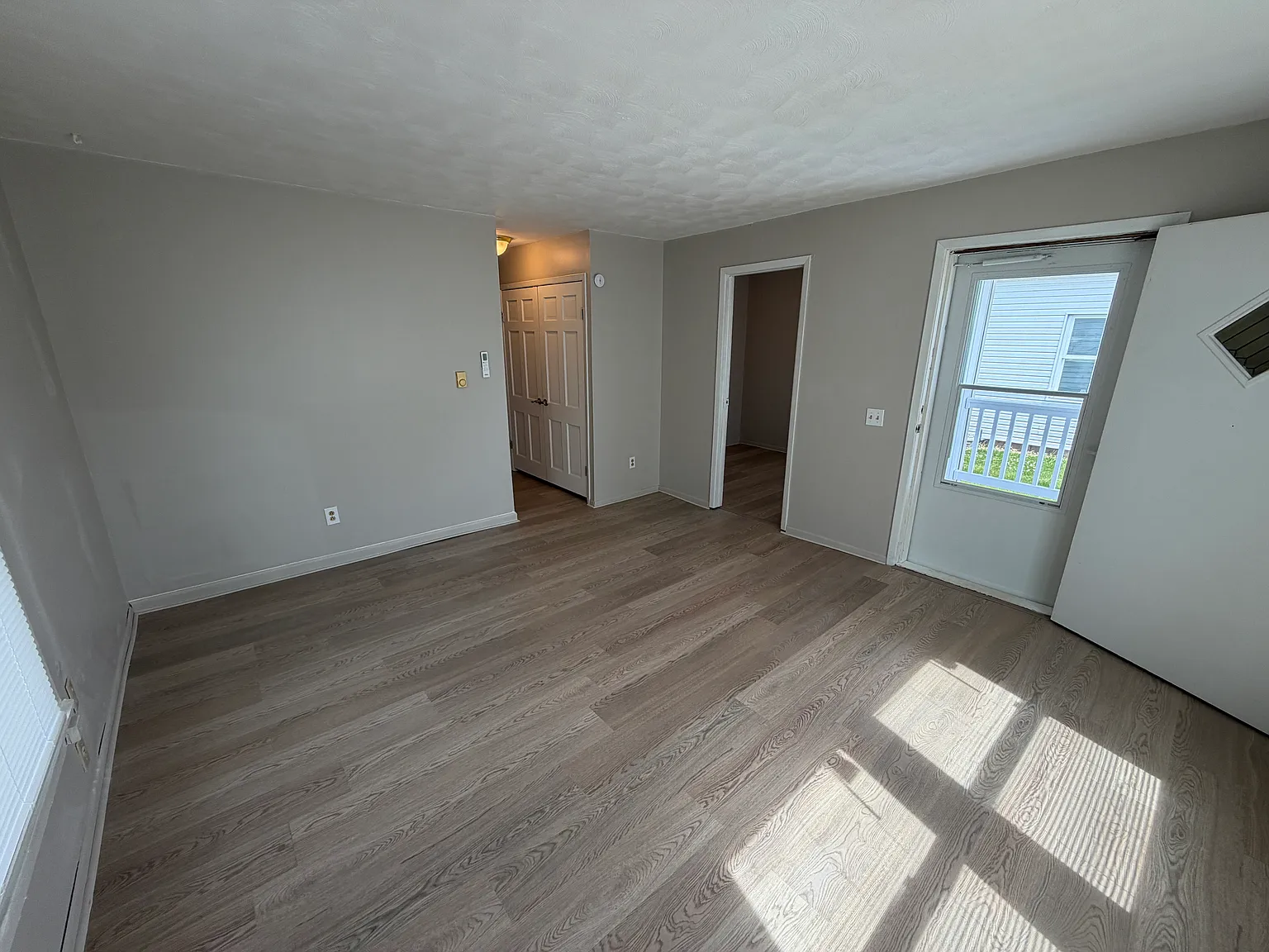 3 bed, 753 sqft, $1,200 — Photo 4
