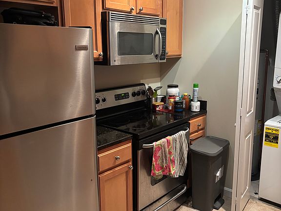 4th image of 880 N Pollard St APT 704