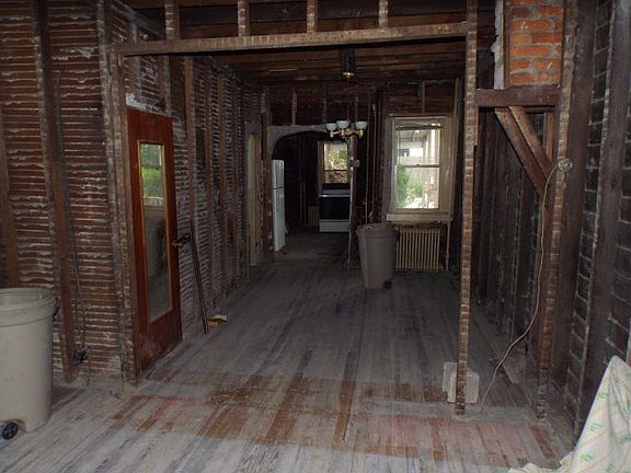 3rd image of 508 W Atlantic St