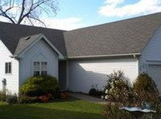 59 Muirwoods Ln, Rochester, NY 14622