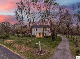 33320 Bluhm Rd, Smithton, MO 65350