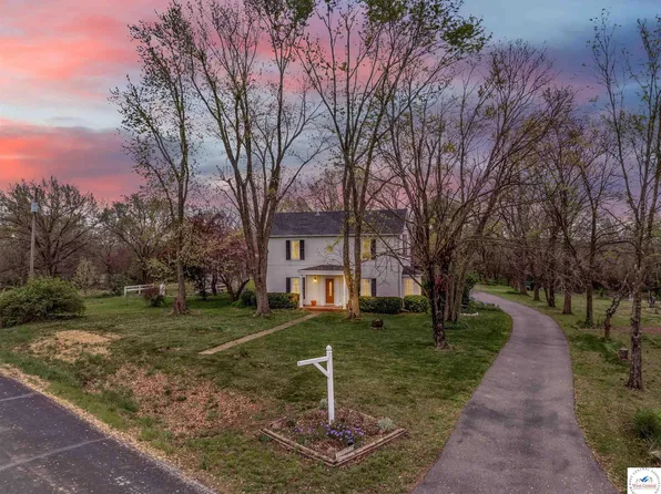 33320 Bluhm Rd, Smithton, MO 65350