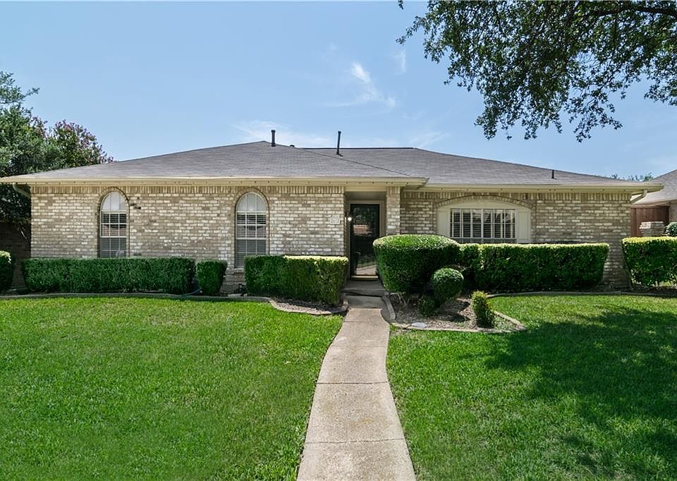 1st image of 2612 Lawndale Dr