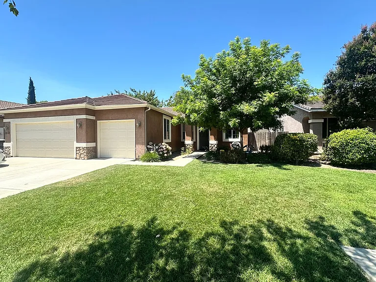 2133 N Denton St — Photo 6
