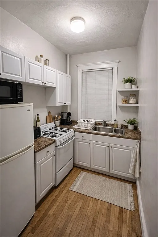 Building Photo - 1576 Commonwealth Ave #3